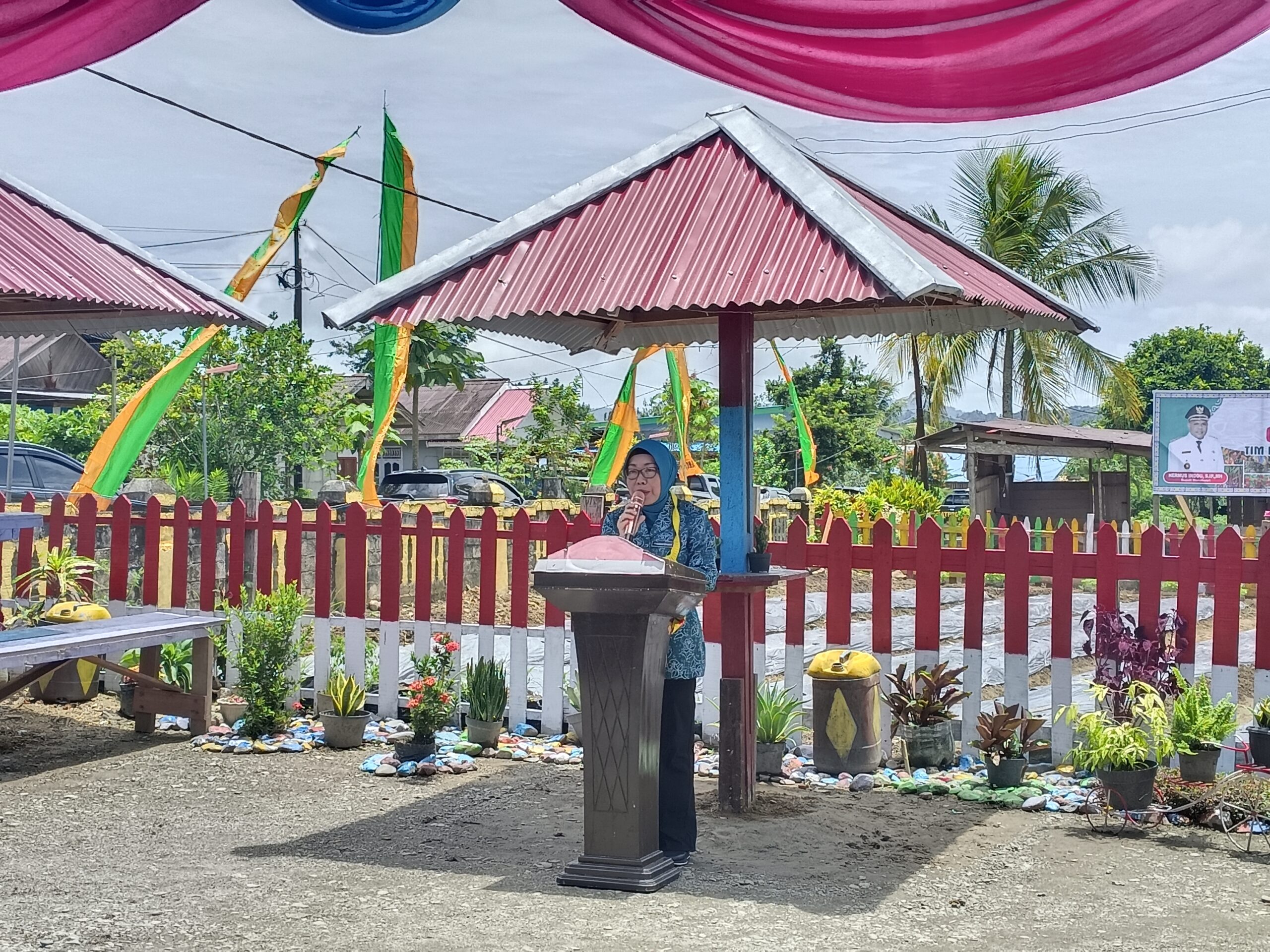 Ketua TP-PKK Provinsi Papua Barat, Ny.Siti Mardiana Temongmere