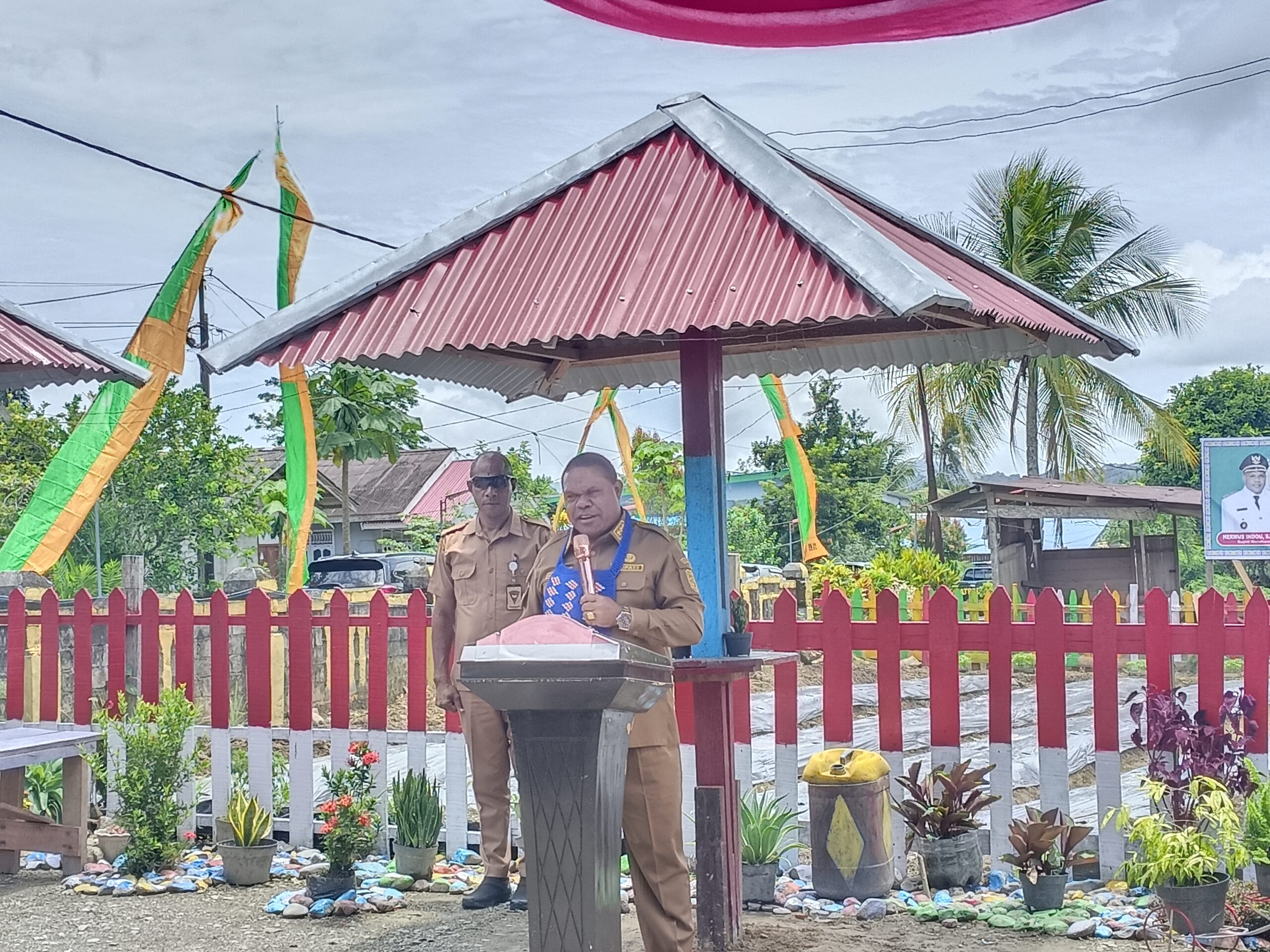 Bupati Manokwari,Hermus Indou